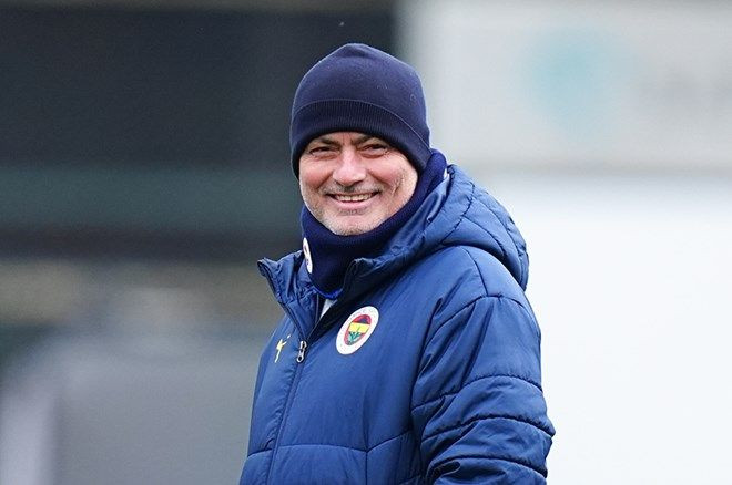 Avrupa, Fenerbahçe'yi konuşuyor: Jose Mourinho destansı bir intikam turuna hazırlanıyor! - Sayfa 4