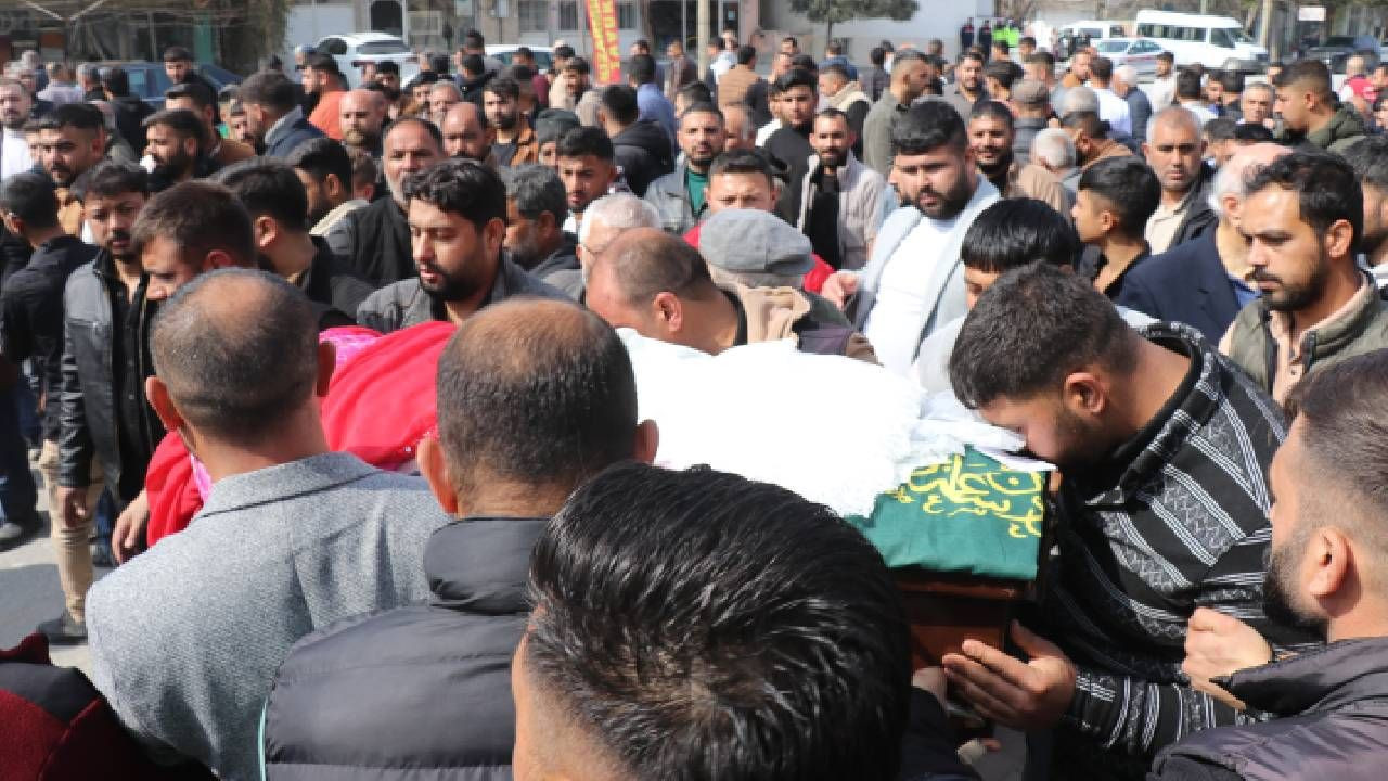 Denizli'nin talihsiz yavrusu Nazlı'yı bütün mahalle son yolculuğuna uğurladı - Sayfa 2