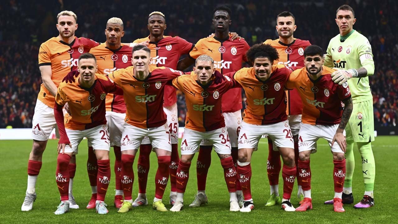 Galatasaray'dan şok Erden Timur resti! Florya'da futbolcuları ziyaret etmek istedi, yönetim kabul etmedi - Sayfa 1
