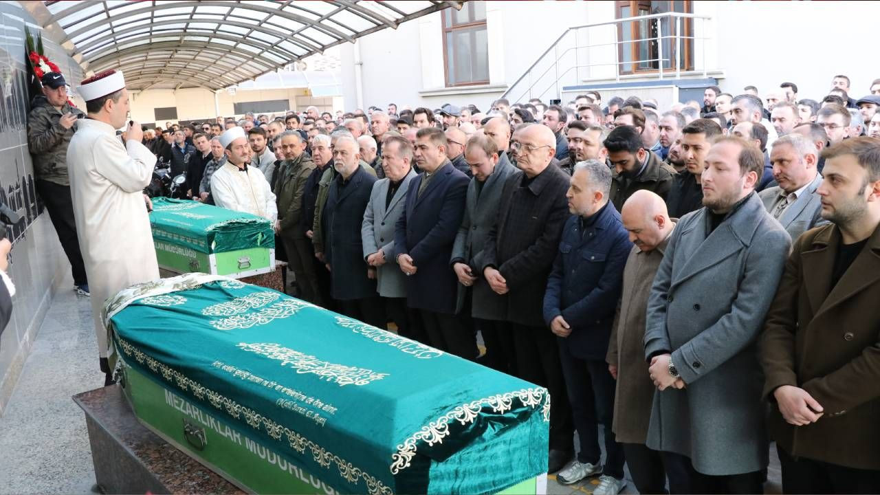 Türkiye'yi ağlatan kaza; Dr. Yonca Haymana Güngör ve eşi Selman Güngör toprağa verildi - Sayfa 6