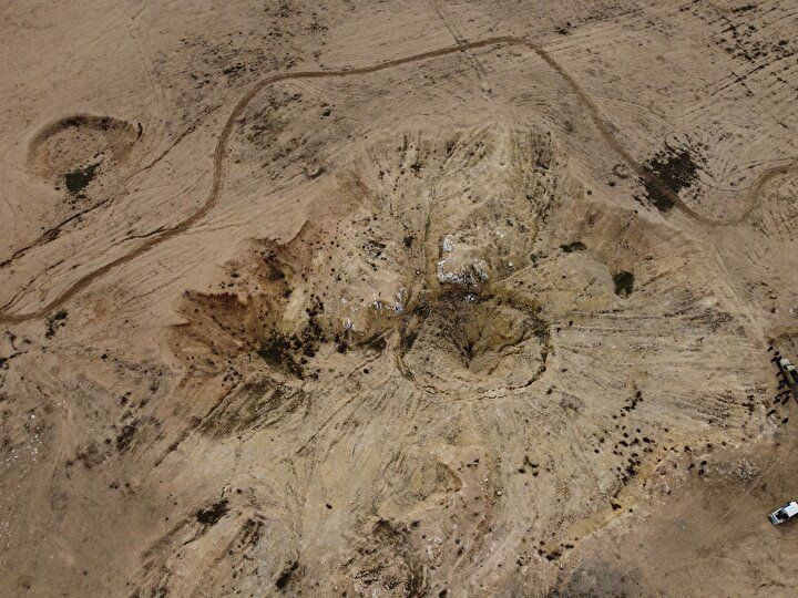 Musul'un korkunç sırrı DEAŞ'ın ölüm kuyusu bulundu! Bu obruktan binlerce ceset çıkacak! - Sayfa 11