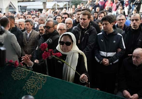 Ardında sır perdesi bıraktı! Mimar Ece Gürel'in cenazesinde dikkat çeken sözler: 'Çok soru işareti var' - Sayfa 2