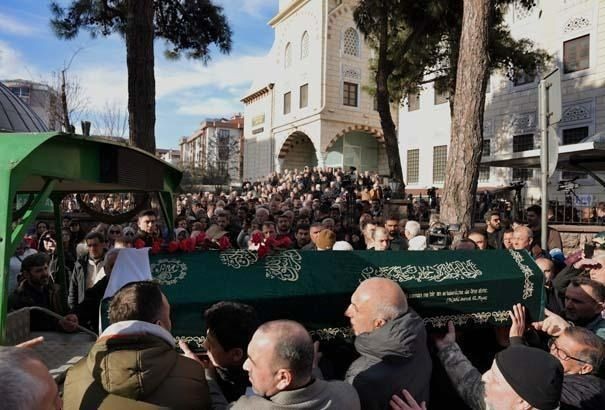 Ardında sır perdesi bıraktı! Mimar Ece Gürel'in cenazesinde dikkat çeken sözler: 'Çok soru işareti var' - Sayfa 3