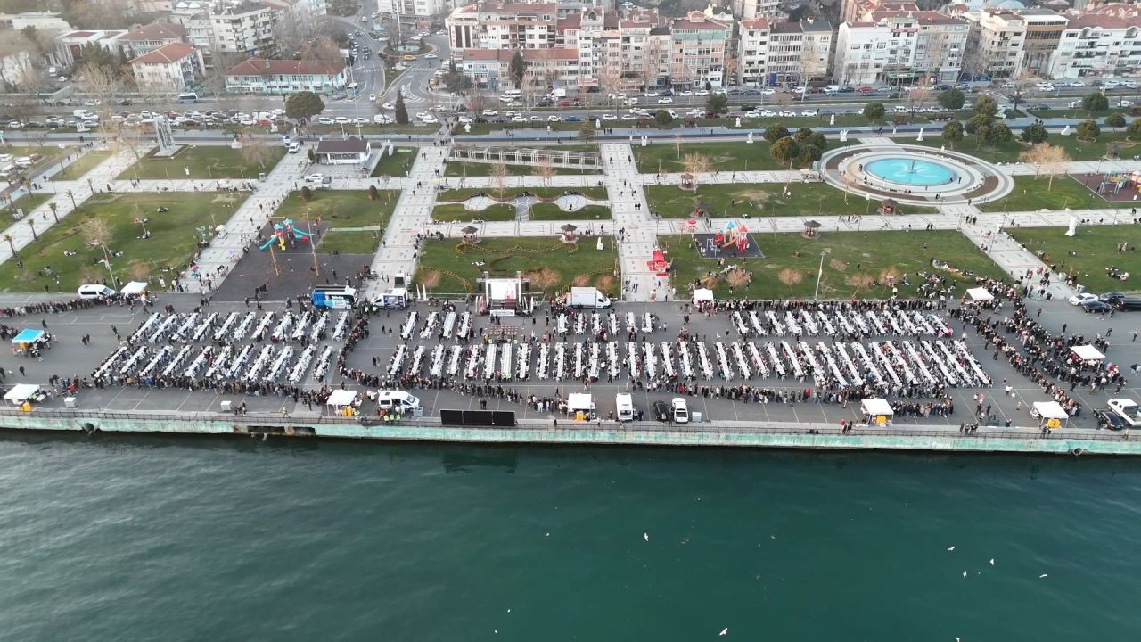 Tekirdağ Büyükşehir Belediyesi'nin  iftarında 'self servis' krizi yaşandı - Sayfa 6