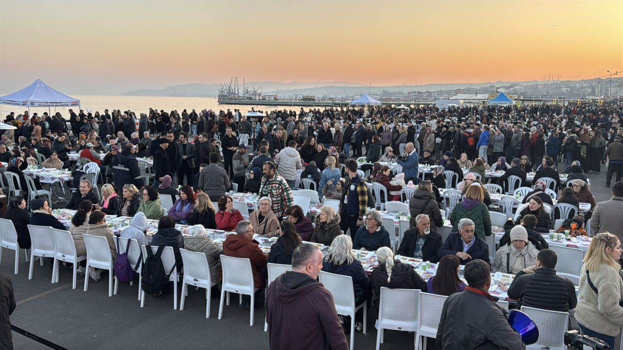 Tekirdağ Büyükşehir Belediyesi'nin  iftarında 'self servis' krizi yaşandı - Sayfa 2