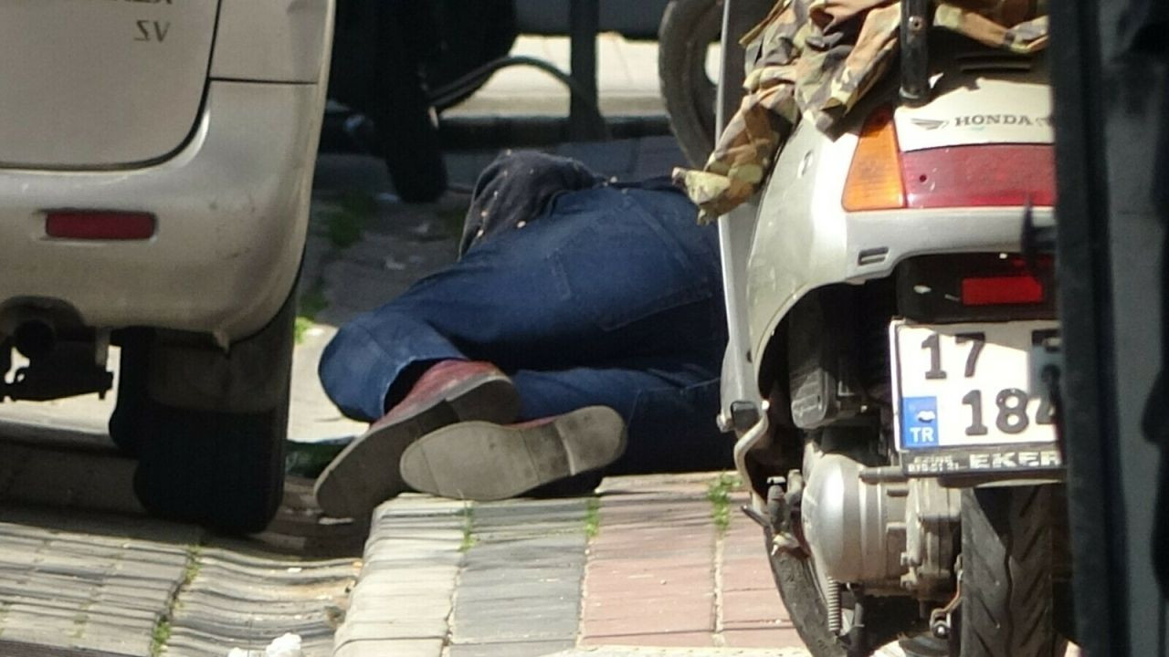 Çanakkale'de hareketli saatler; annesini rehin aldı, polisle çatıştı, etkisiz hale getirildi - Sayfa 9