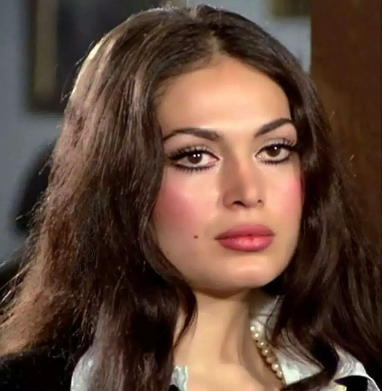Nurgül Yeşilçay da akıma kapıldı! Türkan Şoray makyajıyla büyüledi - Sayfa 2
