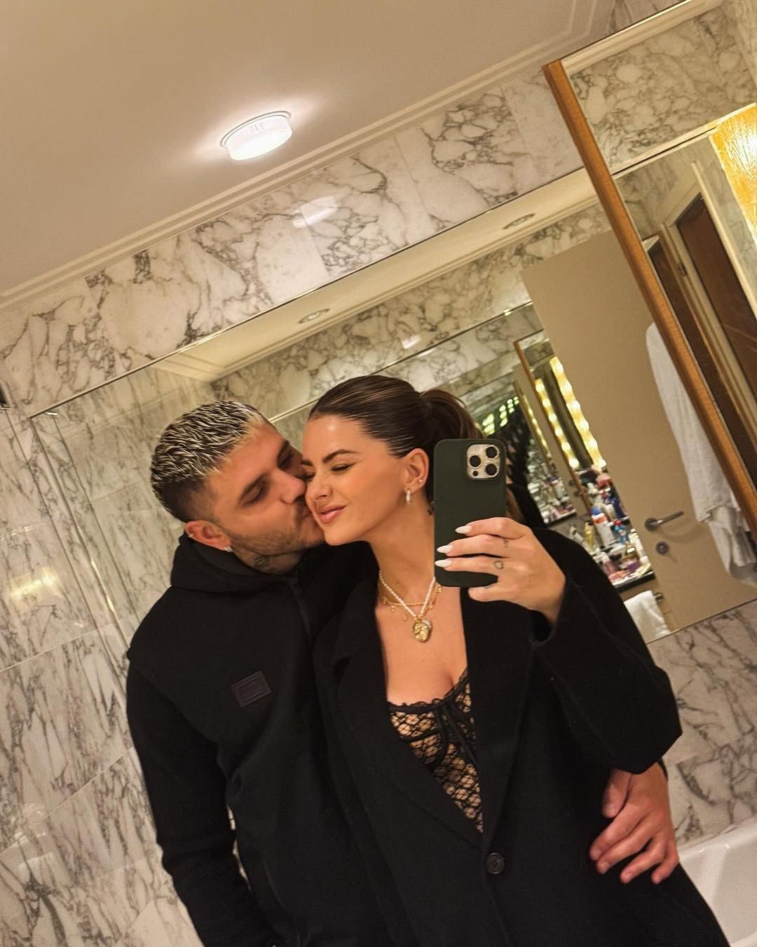 Mauro Icardi'nin gözü China Suarez'den başka bir şey görmüyor! Sevgilisinin pozuna kayıtsız kalmadı - Sayfa 2