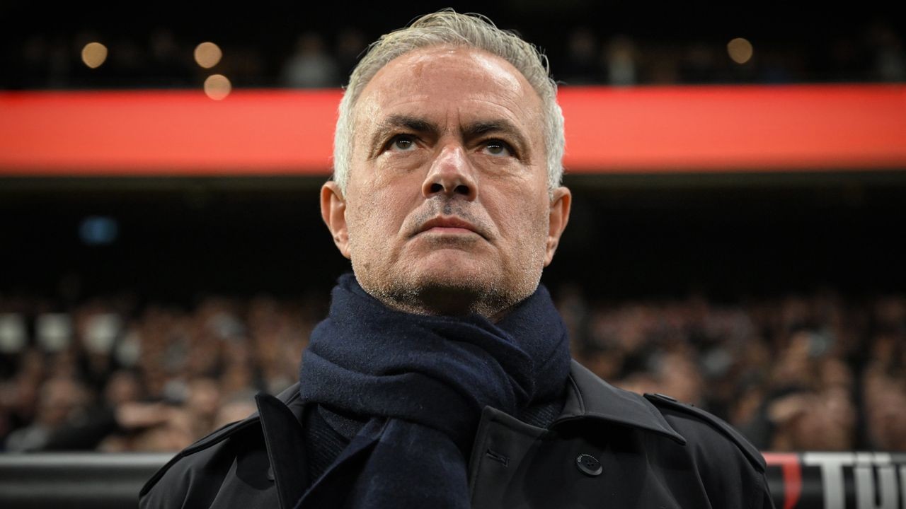 Jose Mourinho'dan Galatasaray hakkında İngiliz basınına şok açıklamalar: "Hakemin onlara aşırı sempatisi sebebiyle bir takım sahadan çekildi!" - Sayfa 4