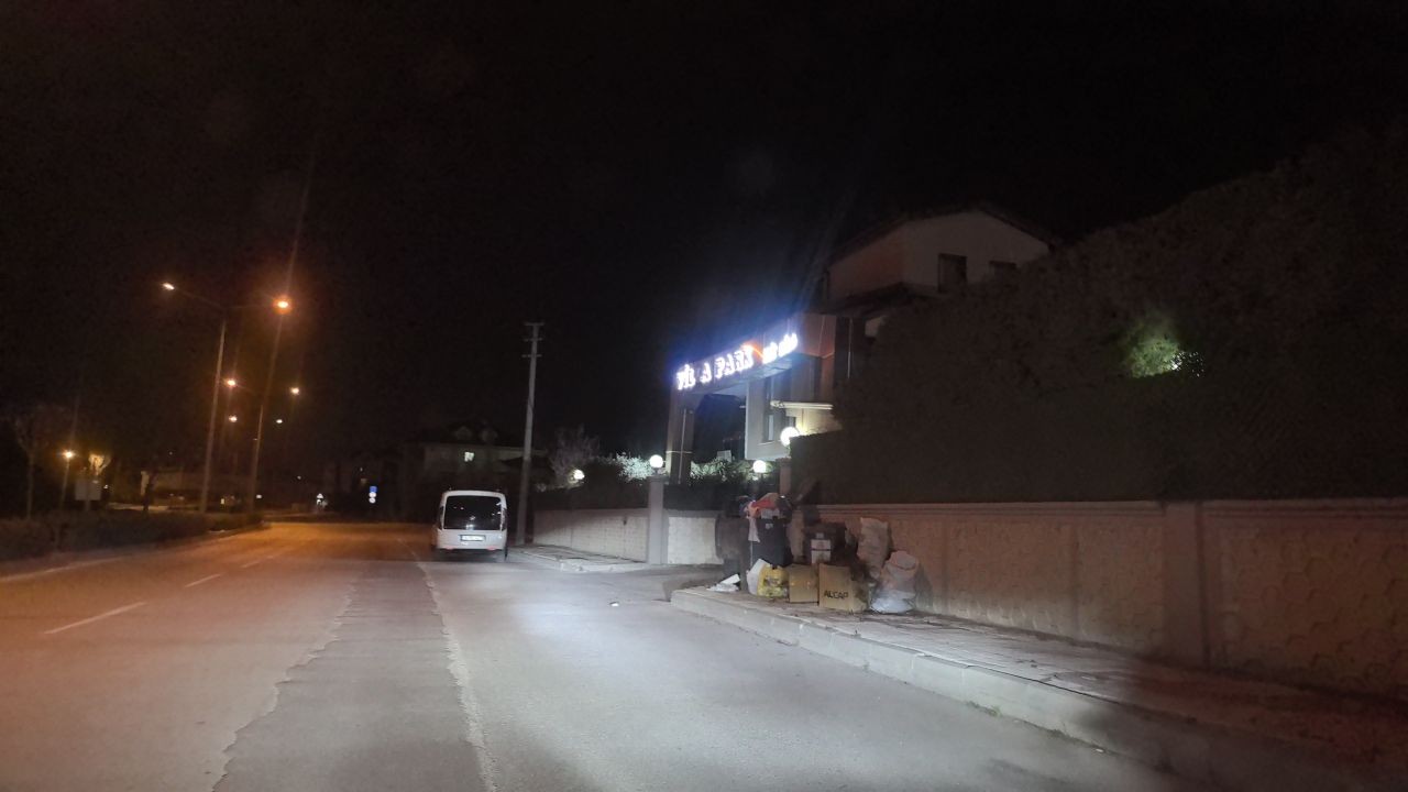 Galerici eşini tabancayla öldürdü, polisi arayıp 'eşimi vurdum' dedi - Sayfa 3