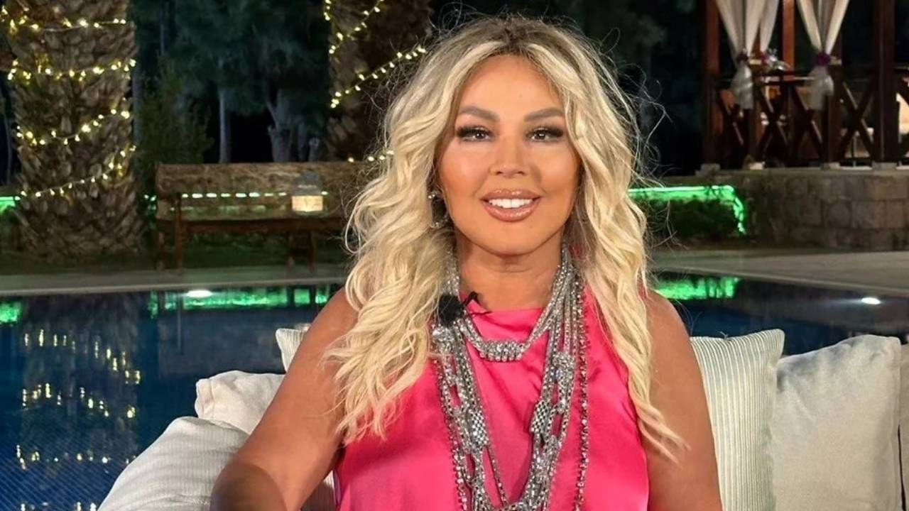 Mine Tugay bakın aslen nereliymiş... Memleketi merak ediliyordu - Sayfa 30