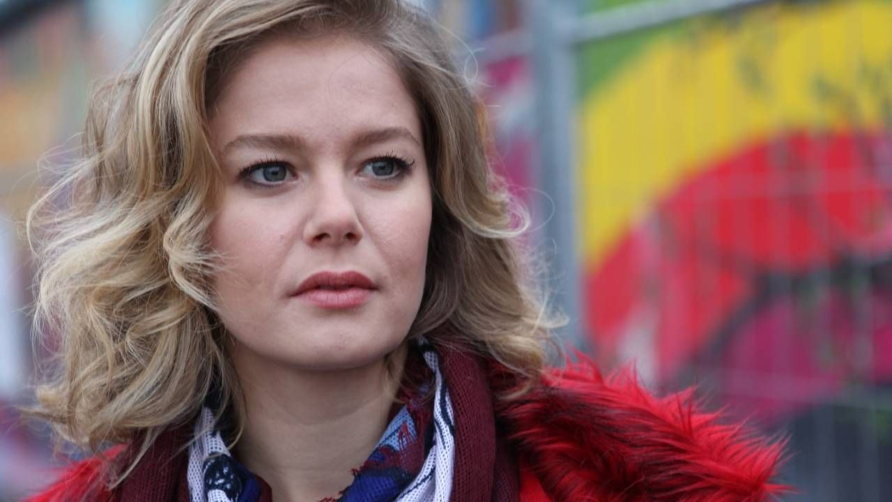 Mine Tugay bakın aslen nereliymiş... Memleketi merak ediliyordu - Sayfa 29