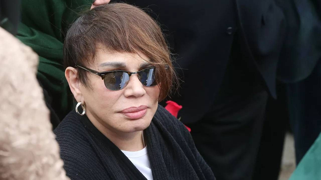 Mine Tugay bakın aslen nereliymiş... Memleketi merak ediliyordu - Sayfa 28