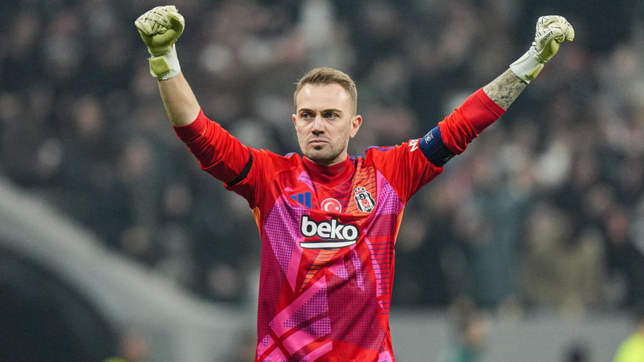 Beşiktaş'ın derbideki ilk 11'i belli oldu! Nefeslerin tutulduğu mücadelede Solskjaer sürprize izin vermeyecek - Sayfa 3