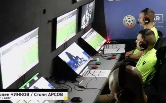 VAR'da görülmemiş skandal! Hakemler maç içinde canlı bahis oynarken yakalandı - Sayfa 1