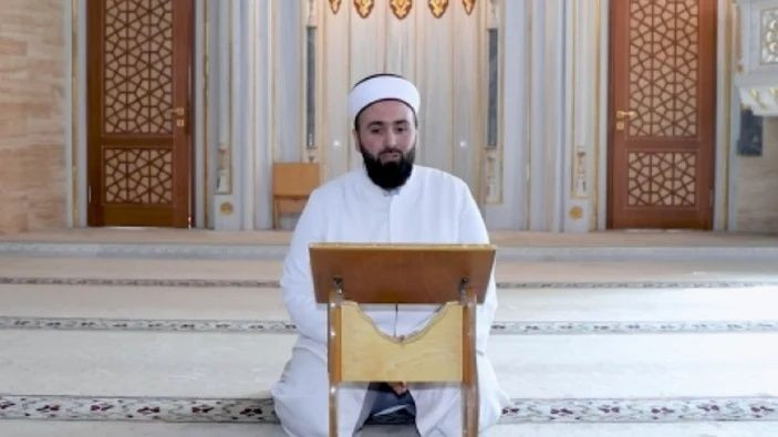 Almanya’da yetişen Türk imam Emre Şahin 3 dilde hutbe okuyor! 90 kişiyi İslam'a yönlendirdi... - Sayfa 2