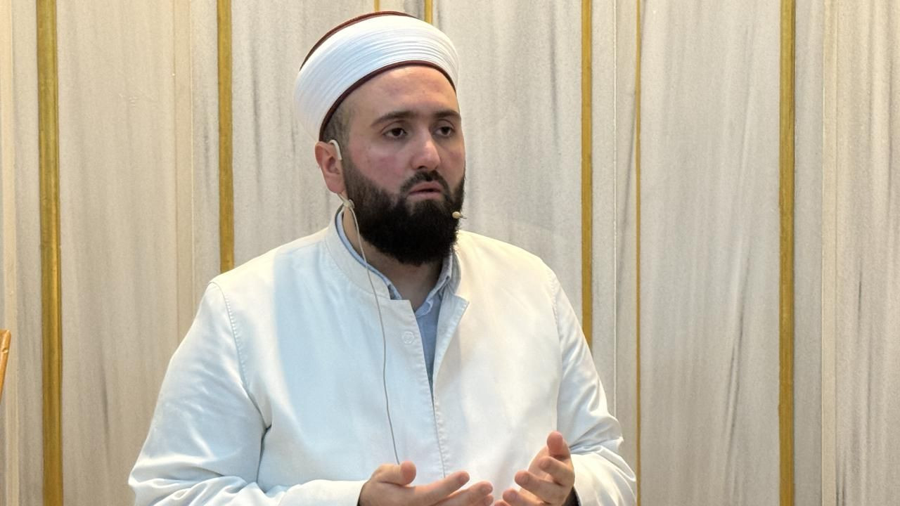 Almanya’da yetişen Türk imam Emre Şahin 3 dilde hutbe okuyor! 90 kişiyi İslam'a yönlendirdi... - Sayfa 3