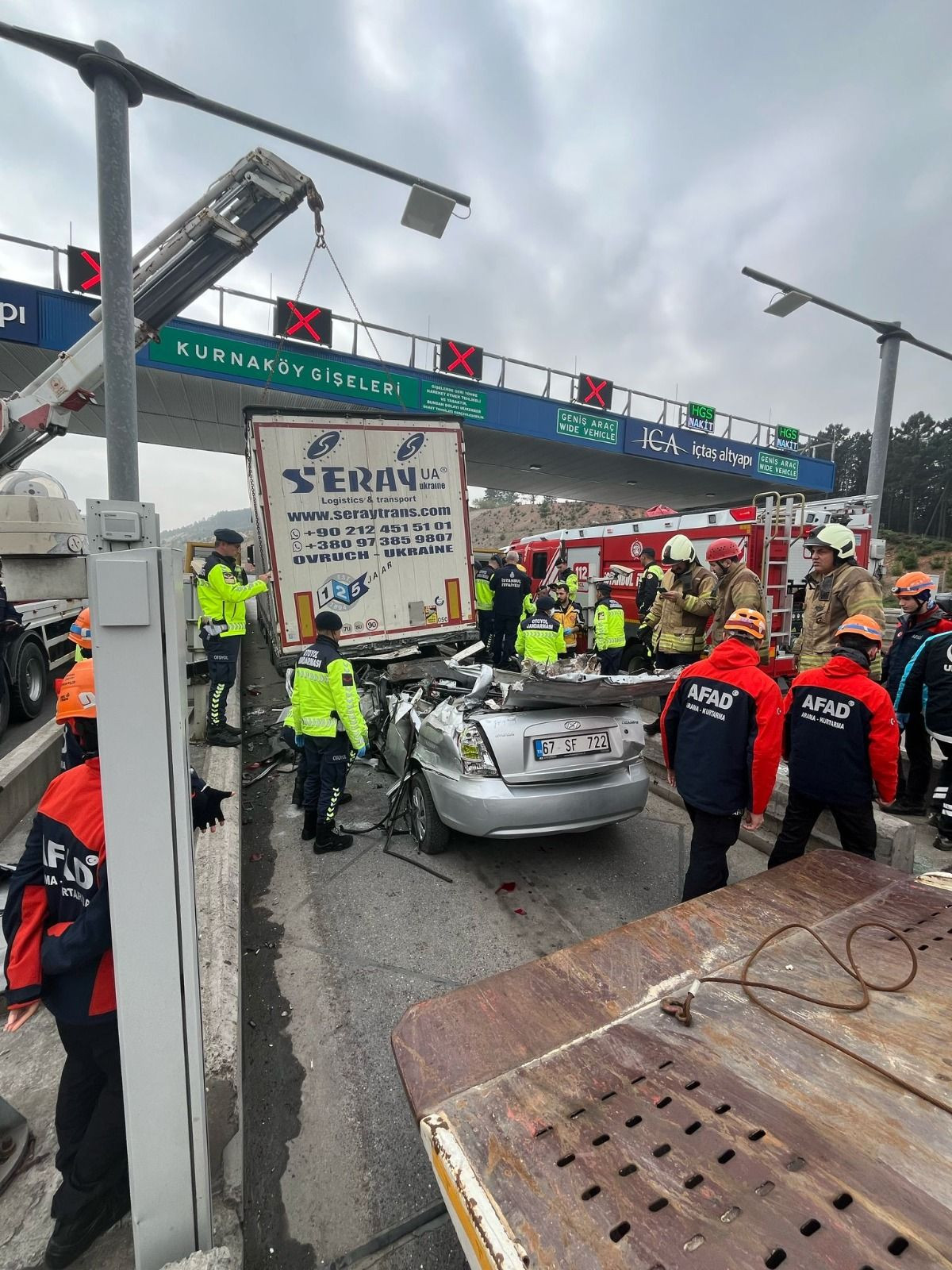 Pendik'teki ölümlü gişe kazası: 4'ü de öğretmendi, Umman'dan tatilden dönmüşlerdi - Sayfa 3