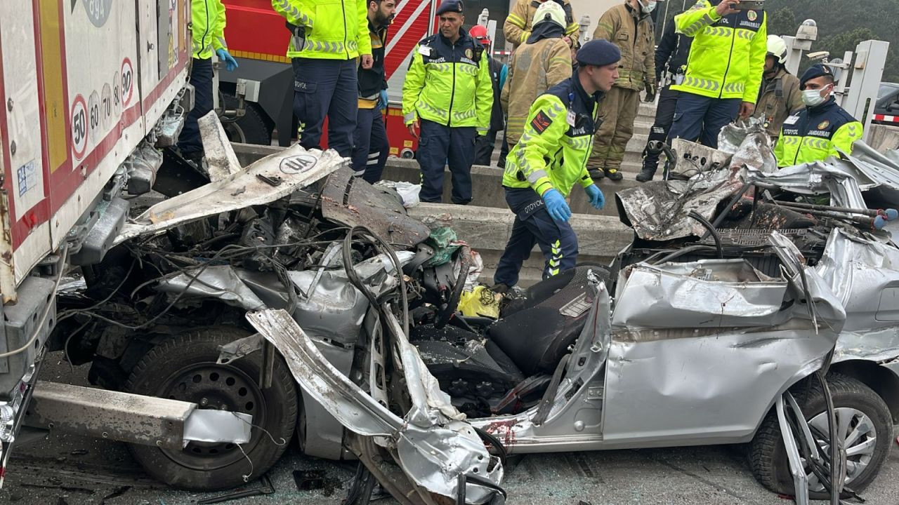 Pendik'teki ölümlü gişe kazası: 4'ü de öğretmendi, Umman'dan tatilden dönmüşlerdi - Sayfa 5