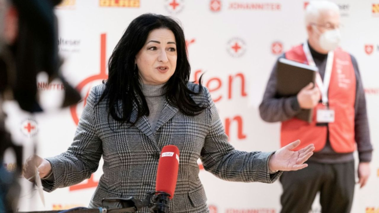 Berlin'de eski Türk Bakan Dilek Kalaycı'ya hapis cezası: Maaşına el koyacaklar! Düğün masrafı rüşvet sayıldı... - Sayfa 3