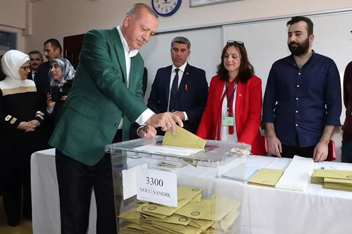 Bu pazar Cumhurbaşkanlığı seçimi olsa... Son anket paylaşıldı! Sonuçlar muhalefeti üzecek... - Sayfa 1