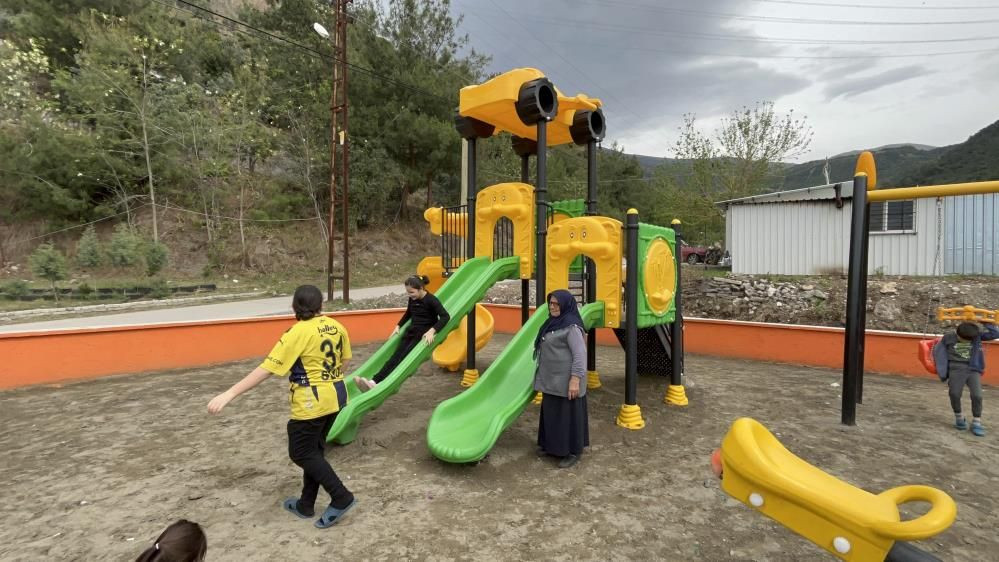 İskenderun’da 77 yaşındaki Emine Nine’nin park hayali gerçek oldu - Sayfa 6