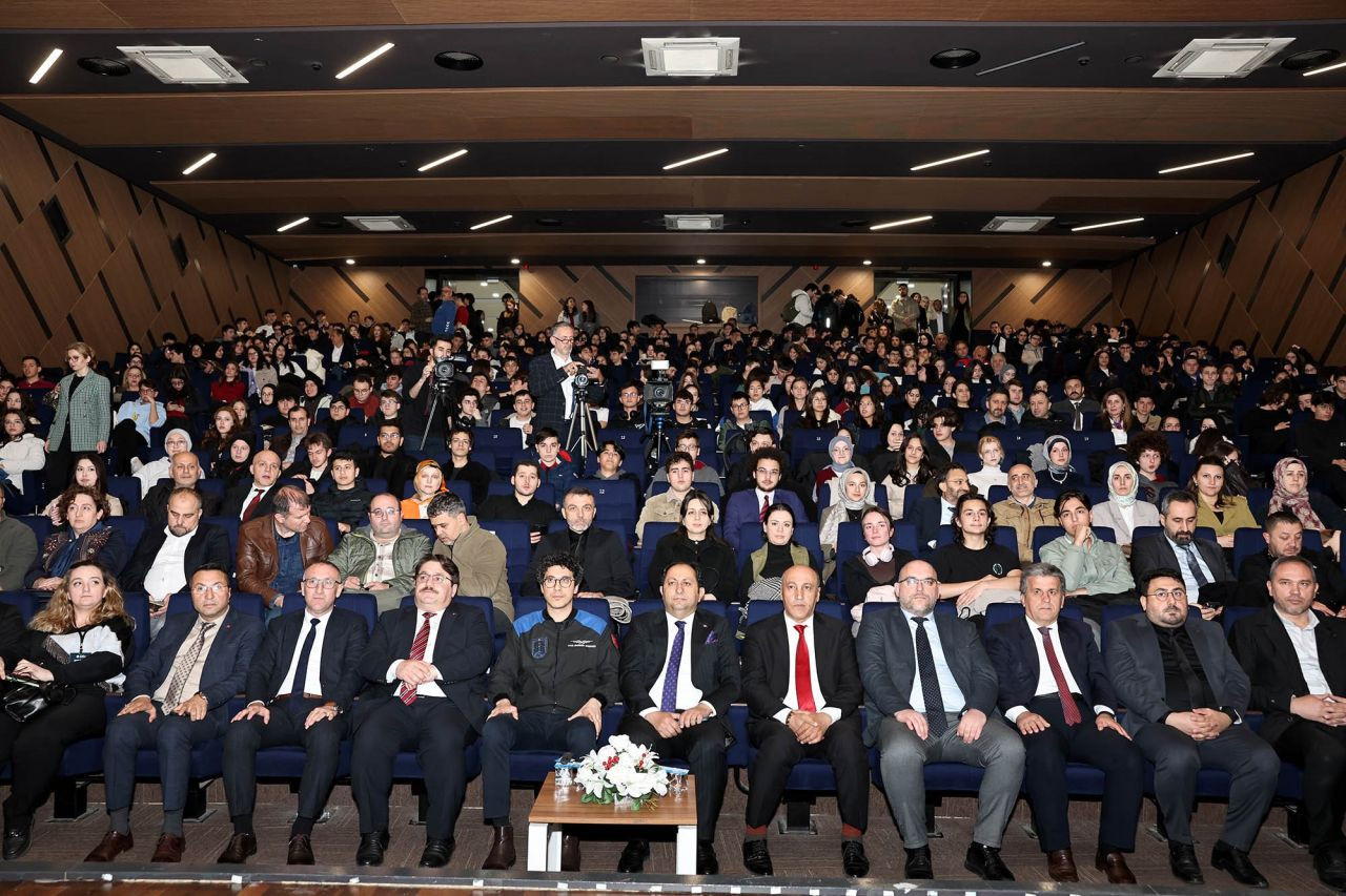 Türkiye’nin ikinci astronotu Tuva Çilingir Atasever gençlerle buluştu! "Uzaydan dünyayı görmek tarifsiz bir duyguydu" - Sayfa 2