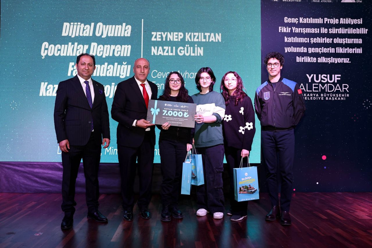 Türkiye’nin ikinci astronotu Tuva Çilingir Atasever gençlerle buluştu! "Uzaydan dünyayı görmek tarifsiz bir duyguydu" - Sayfa 4