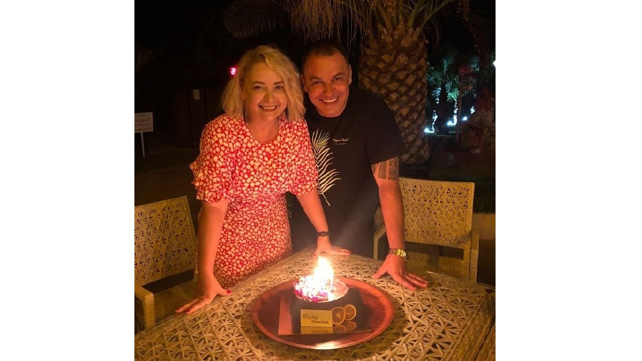 Sibel Taşçıoğlu'nun 20 yıl sonra kavuştuğu lise aşkı bakın kim çıktı? Erkan Kolçak Köstendil detayı dikkat çekti... - Sayfa 1