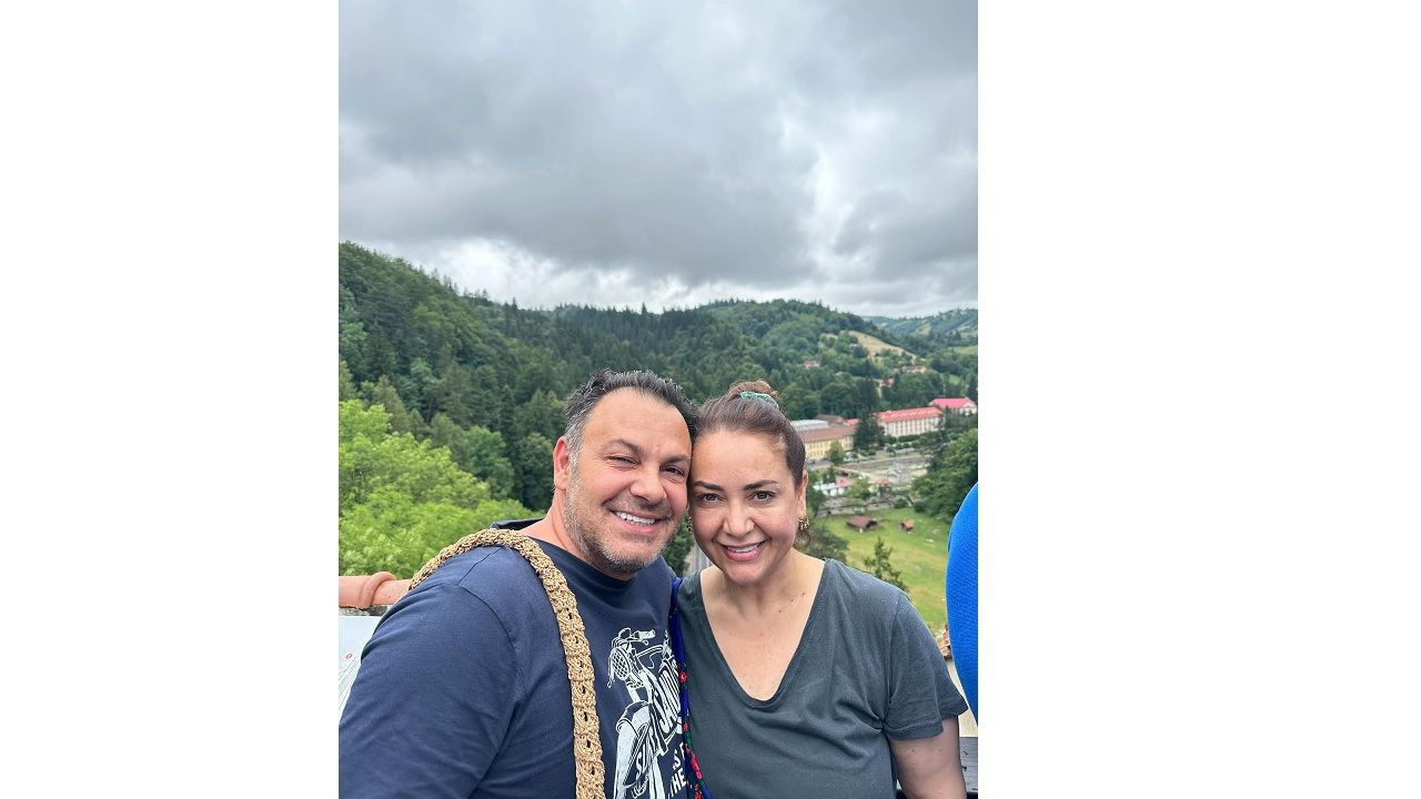 Sibel Taşçıoğlu'nun 20 yıl sonra kavuştuğu lise aşkı bakın kim çıktı? Erkan Kolçak Köstendil detayı dikkat çekti... - Sayfa 2