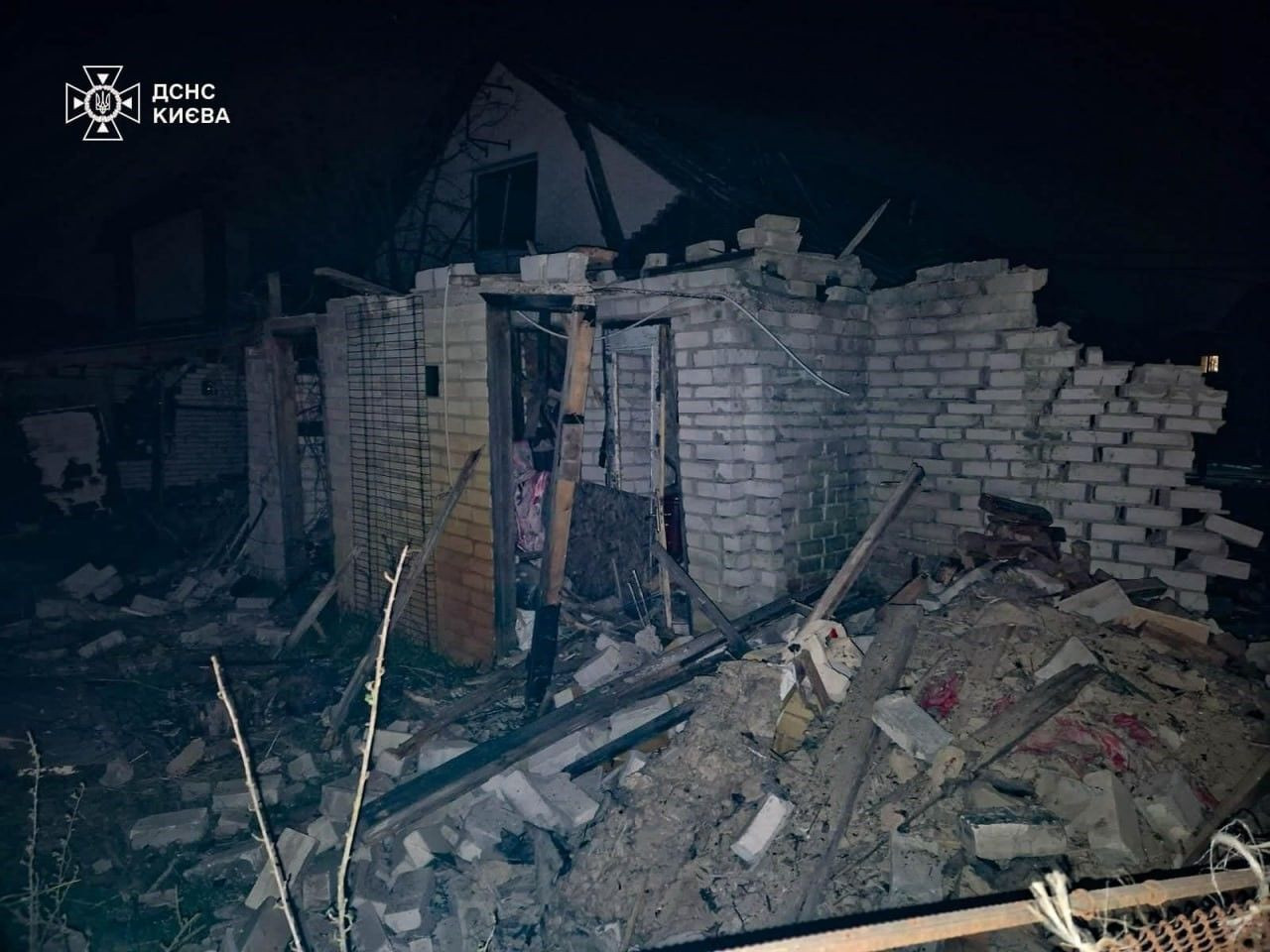 Kiev ve Mykolaiv’e gece baskını: Rus İHA’ları 12 kişiyi yaraladı - Sayfa 3