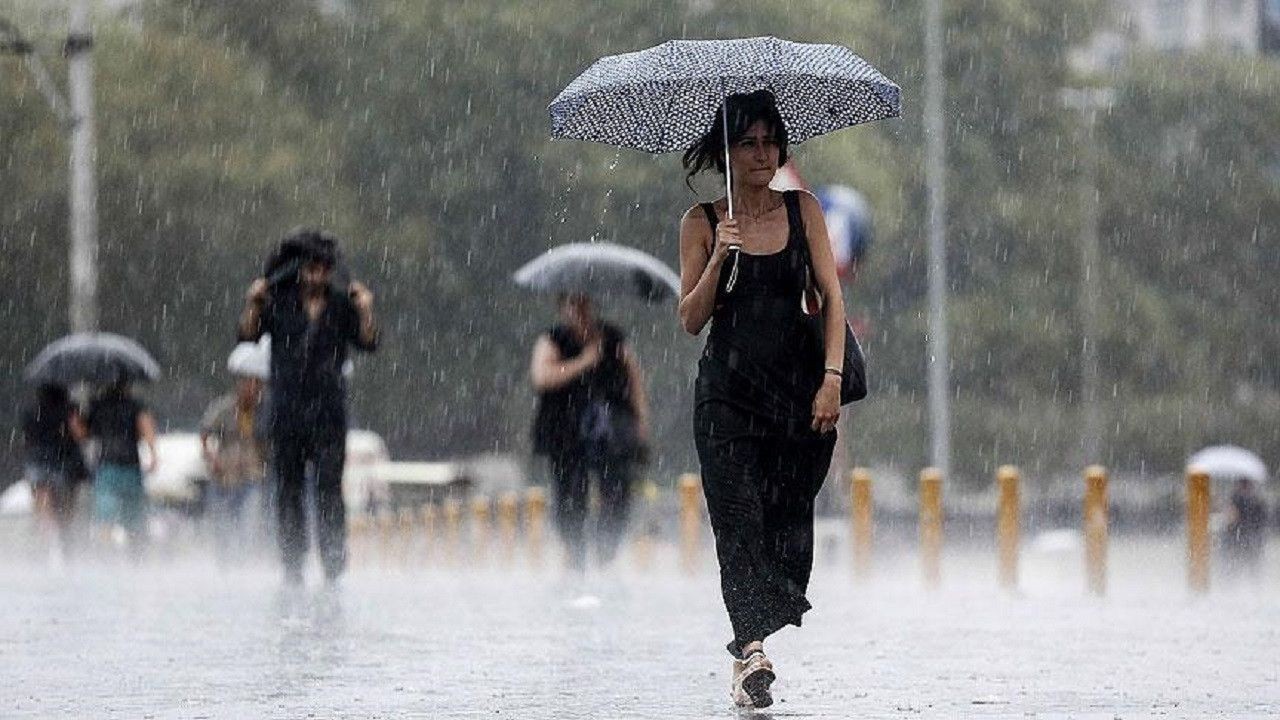 İstanbul'a sağanak alarmı: Meteoroloji saat verip uyarı yayınladı! Kuvvetli yağış geliyor... - Sayfa 2