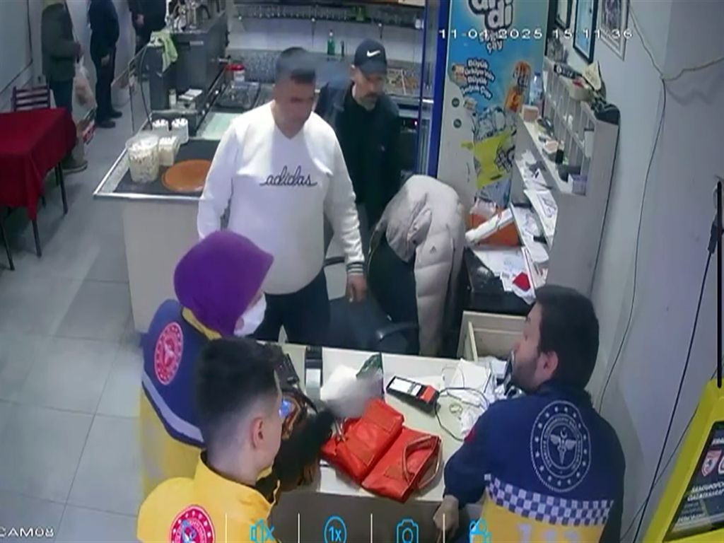 Edirne’de yürek burkan anlar: Yolda yürürken kalp krizi geçirdi! Son anları kamerada... - Sayfa 6