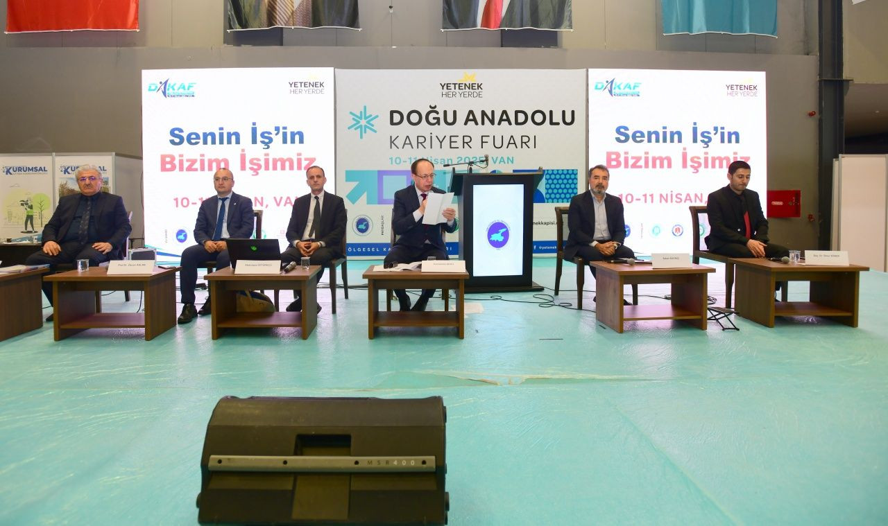 Van’da DAKAF’25 coşkusu sona erdi! Gençler iş dünyasıyla buluştu - Sayfa 2