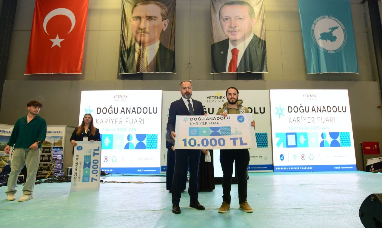Van’da DAKAF’25 coşkusu sona erdi! Gençler iş dünyasıyla buluştu - Sayfa 3