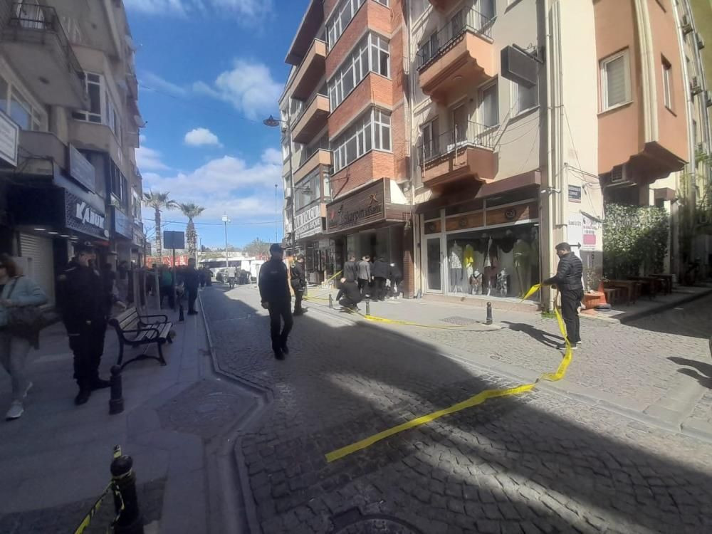 Çanakkale’de şüpheli kutu paniği: Patlatıldı, içinden kâğıtlar saçıldı! - Sayfa 7