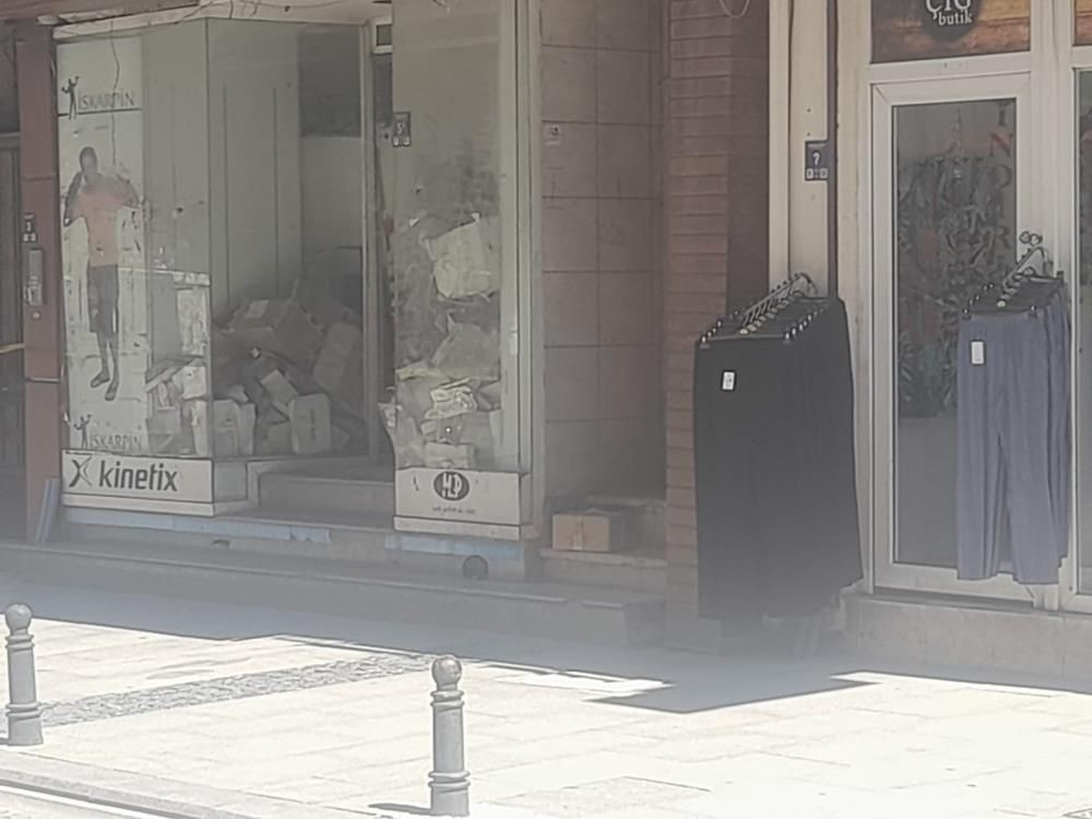 Çanakkale’de şüpheli kutu paniği: Patlatıldı, içinden kâğıtlar saçıldı! - Sayfa 3