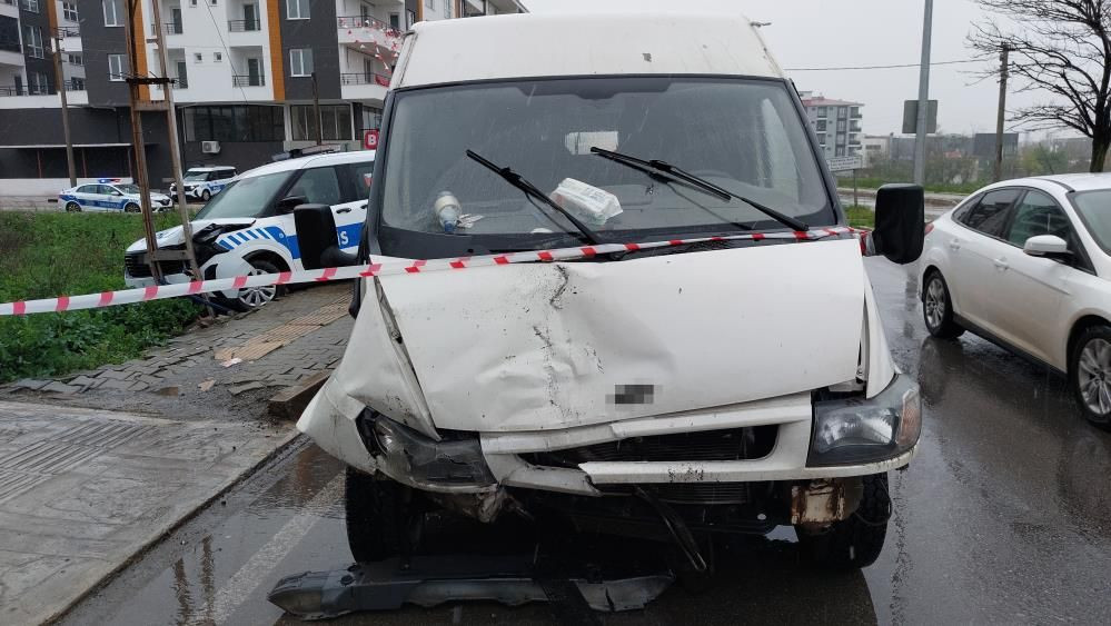 Samsun’da polis aracı kazası: Minibüs çarptı, 2 yaralı - Sayfa 3