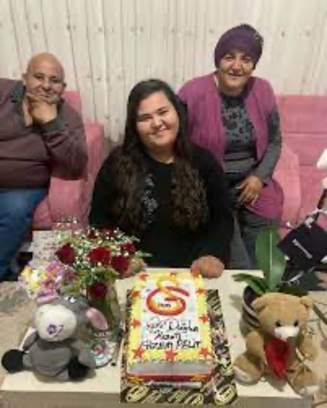 TikTok fenomeni Kış kızı Gizem Pelit'ten kaçak evlilik! “Altın yok, kına yok, düğün yok!” - Sayfa 4