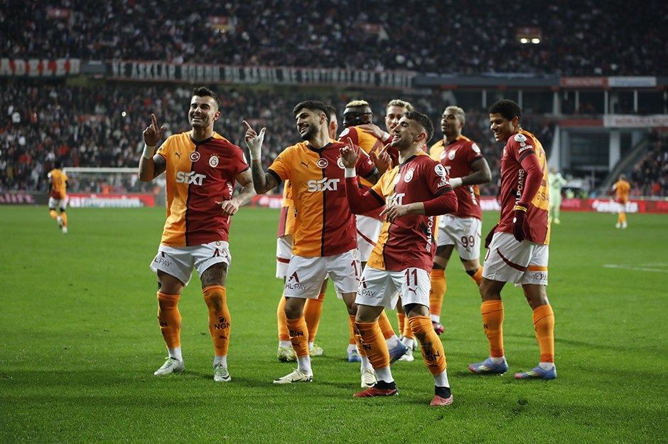 Rıdvan Dilmen, Victor Osimhen'in o sözüne dikkat çekti ve transfer bombasını ortaya bıraktı - Sayfa 1