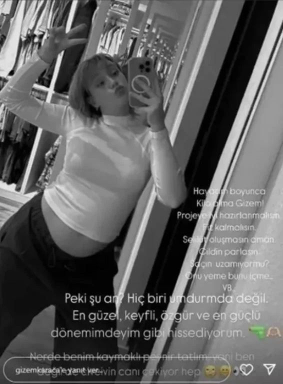 Anne olmak için gün sayan Gizem Karaca'dan karnı burnunda yeni poz! "Yazarken alttan tekmelerle telefonumu oynatıyor" - Sayfa 5