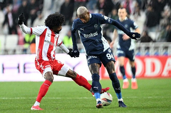 İlker Yağcıoğlu'ndan gündem olan sözler: Fenerbahçe Galatasaray'a bir dakika dedi, daha bu iş bitmedi! - Sayfa 4