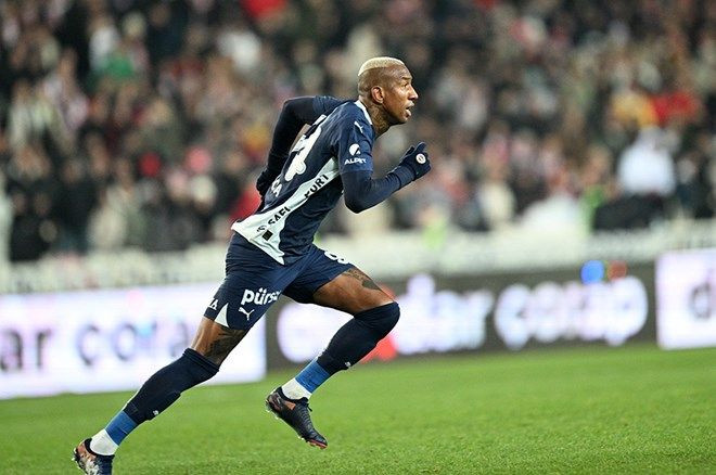 İlker Yağcıoğlu'ndan gündem olan sözler: Fenerbahçe Galatasaray'a bir dakika dedi, daha bu iş bitmedi! - Sayfa 6