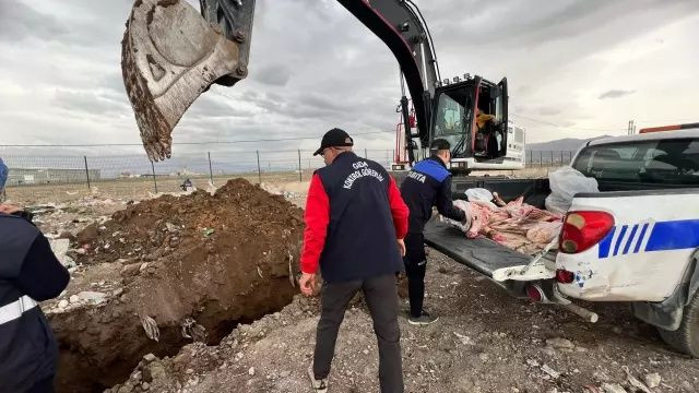 Ağrı Doğubayazıt’ta halk sağlığına tehdit! 150 kilo açıkta et imha edildi! - Sayfa 5
