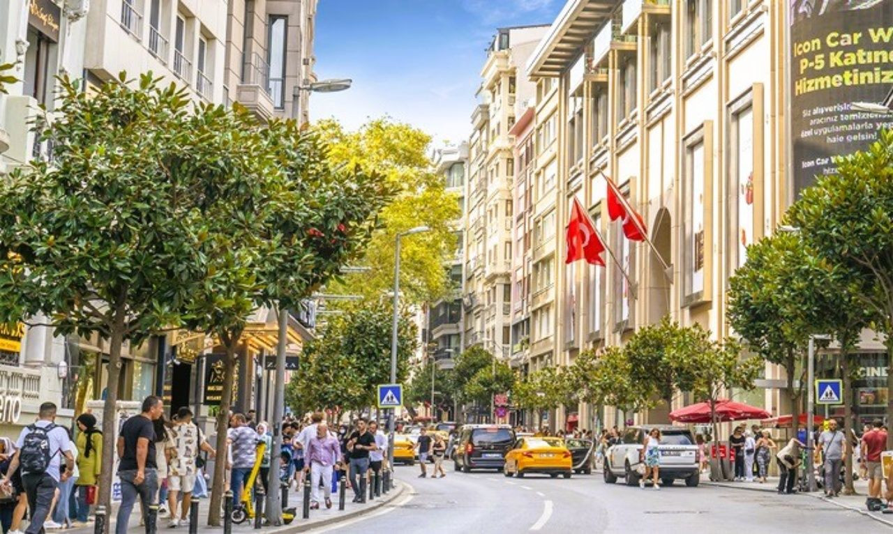 İstanbul'un en lüks caddeleri belli oldu! Metrekaresi 250 dolar - Sayfa 1