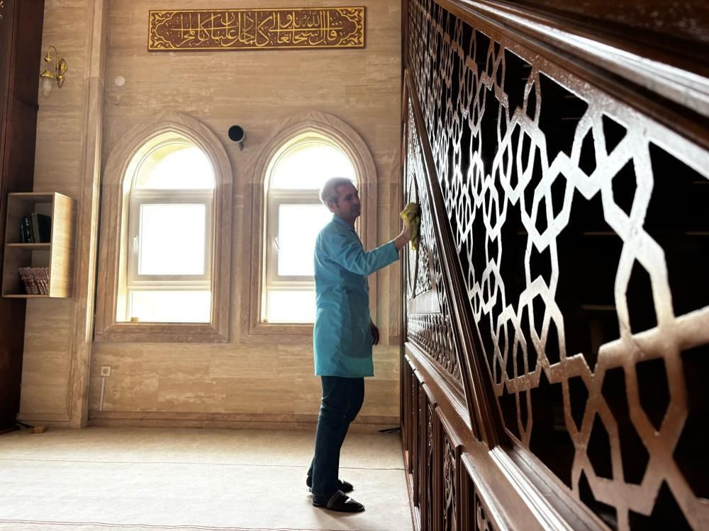 Çorum’da camiler pırıl pırıl: Belediye hijyen için kolları sıvadı - Sayfa 3