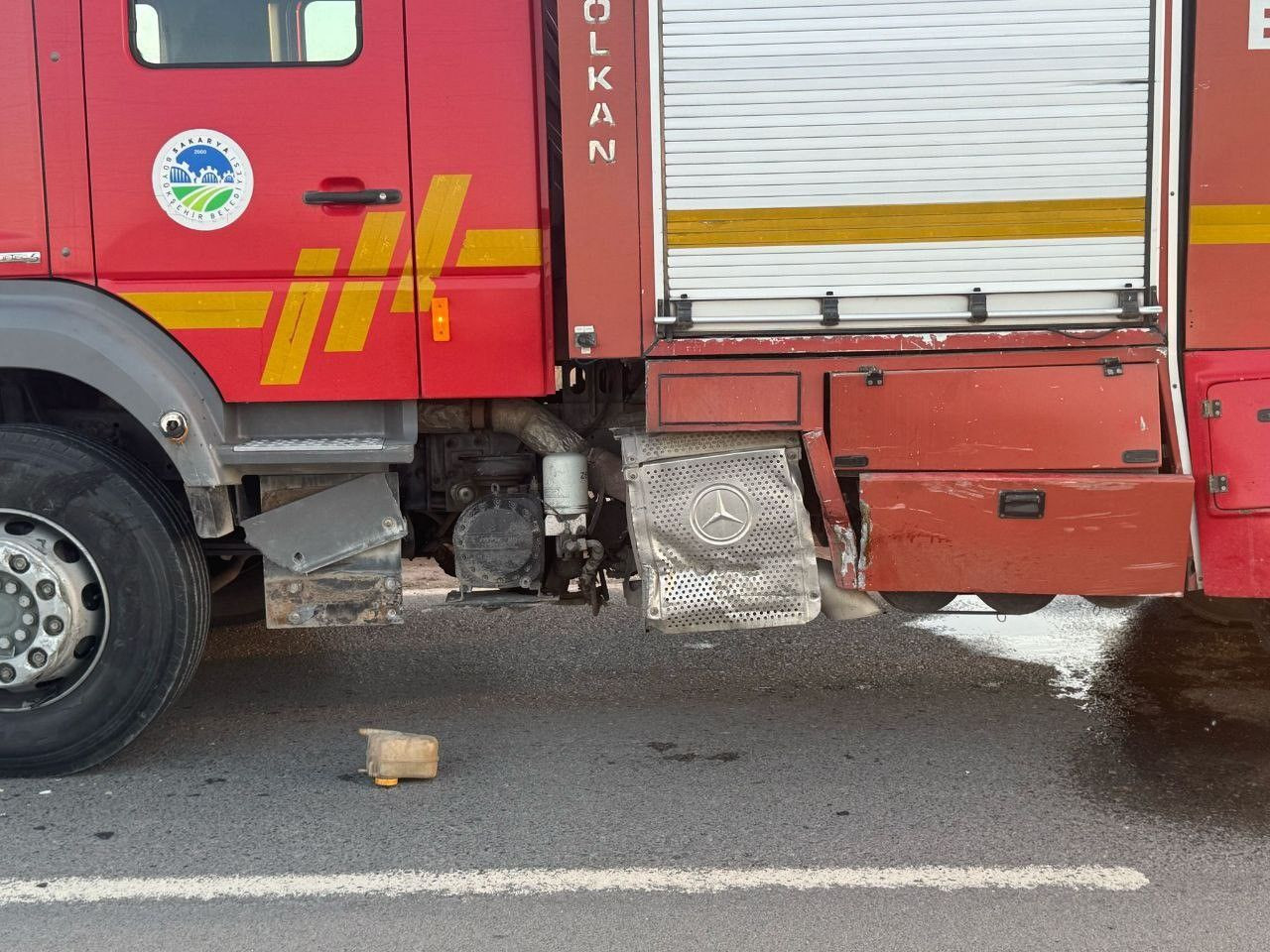 Sakarya’da dramatik kaza! Yangına koşan itfaiye aracı başka bir araca çarptı! 2 kişi yaralandı - Sayfa 6