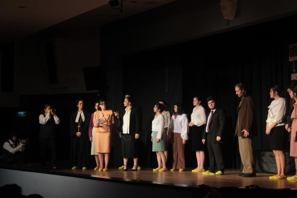 İzmir’de tiyatro şöleni: İEÜ Tiyatro Festivali başlıyor - Sayfa 3