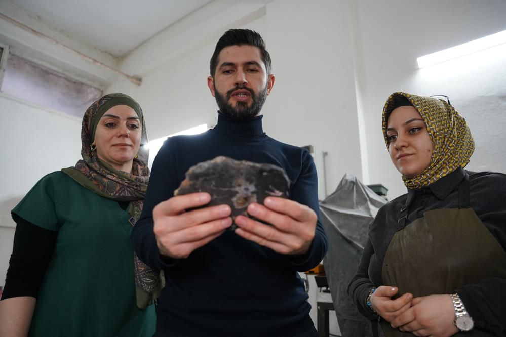 Tokat’ta kadınlar taşları sanata dönüştürüyor: Yarı değerli taşlarla ekonomi canlanıyor! - Sayfa 10