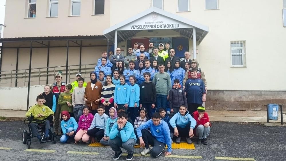 Aydıntepe’de havacılık rüzgârı: Özel eğitim öğrencileriyle “Havacılığa İlk Adım” etkinliği - Sayfa 1